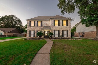 Building Photo - 5511 Green Timbers Dr