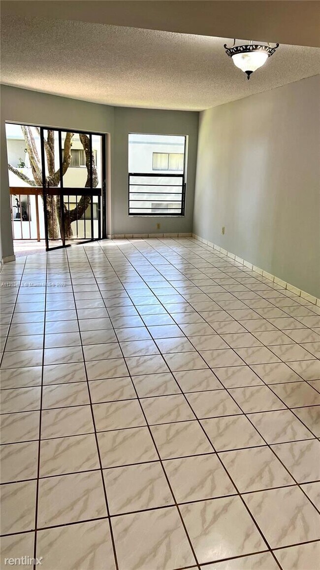 Foto del edificio - 2 br, 2 bath Condo - Calussa Club Village ...