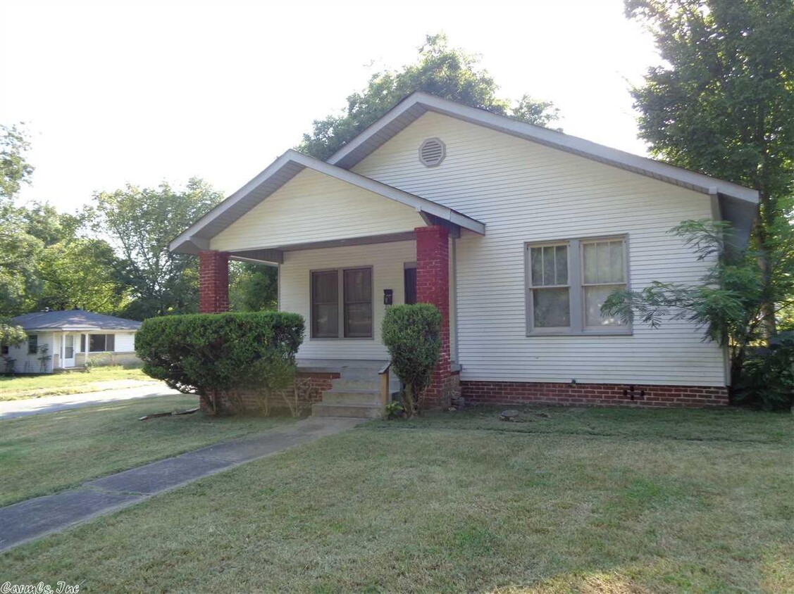 1201 Division St, North Little Rock, AR 72114 - House Rental in North ...