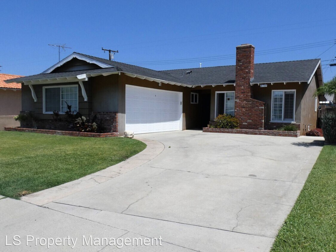 Foto principal - 3 br, 2 bath House - 8739 Parkcliff St.