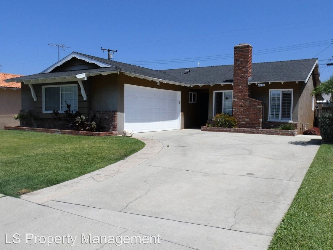 Primary Photo - 3 br, 2 bath House - 8739 Parkcliff St.