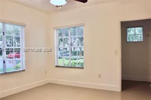 Building Photo - 2548 Centergate Dr