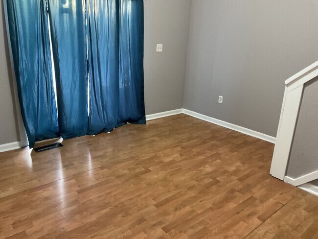 Foto del edificio - 229 N Richland St