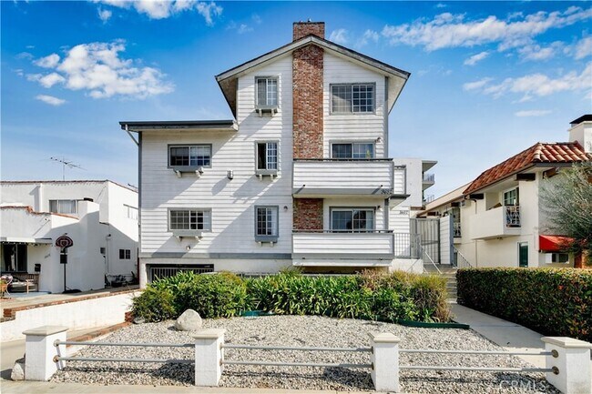 Foto del edificio - 3632 Dunn Dr