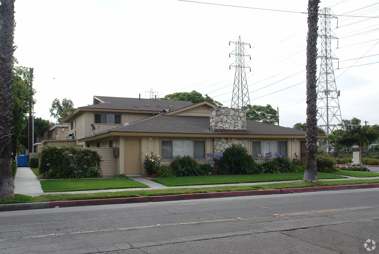 Building Photo - 1630 S 9th St