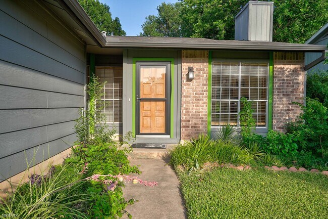 Foto del edificio - 3 br, 2 bath House - 8309 Horton Trl