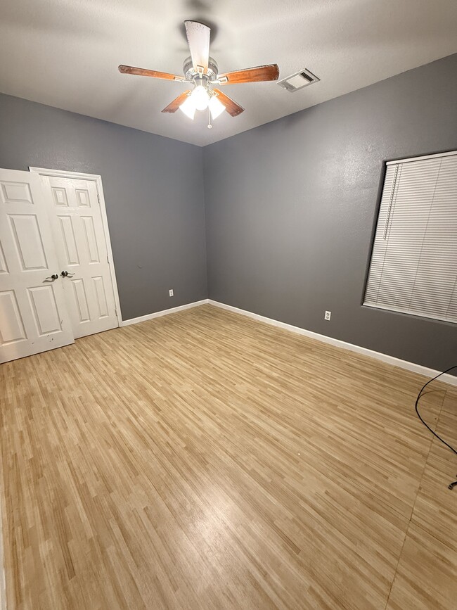 Building Photo - 7813 Canal St