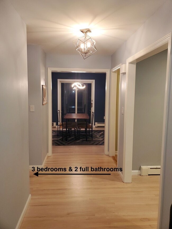 Foto del edificio - ***Short term rental available, partially ...