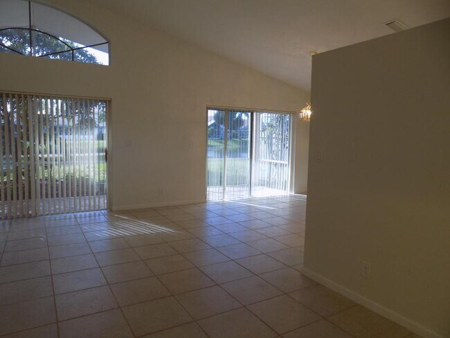 Foto del edificio - 7609 Northtree Club Drive