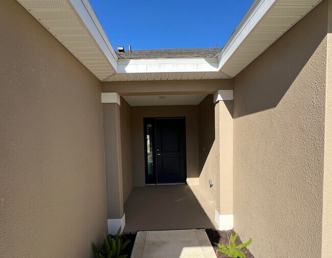 Foto del edificio - 8638 Giovanni Ave