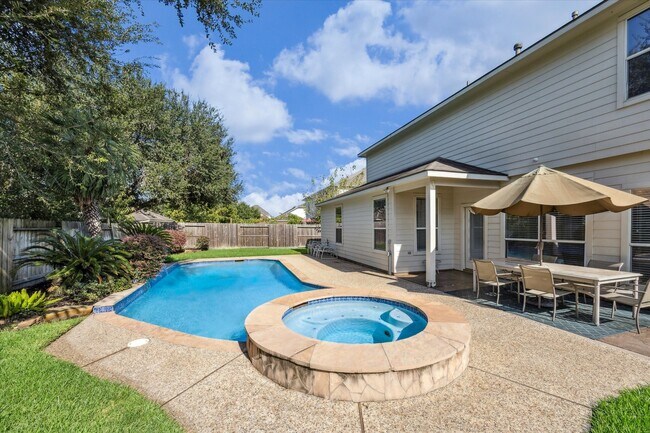 Foto del edificio - 19010 Country Square Dr