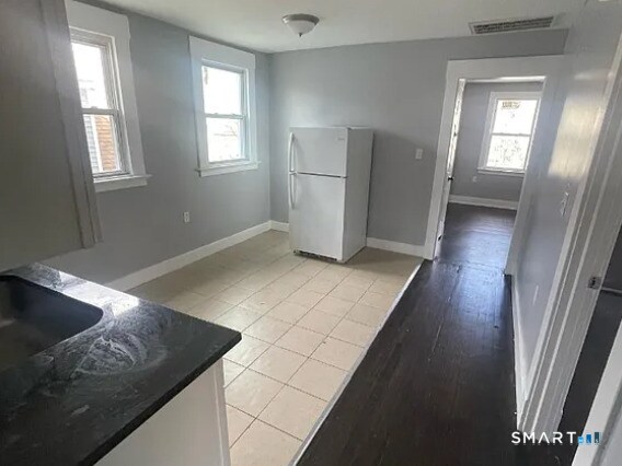 Building Photo - 24 Harding Pl