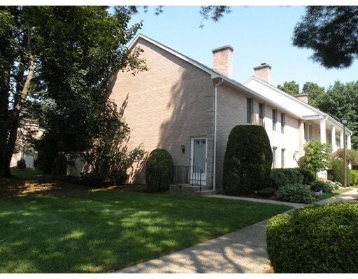 Foto del edificio - 6a Mansion Woods Dr