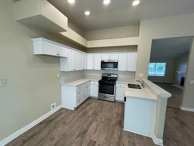Building Photo - 32390 Ontario Way