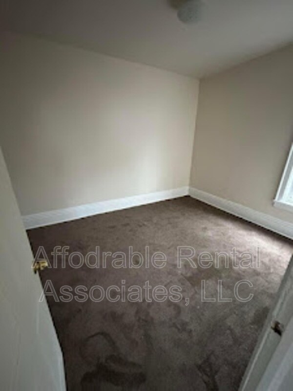 Foto del edificio - 700 S 36th St