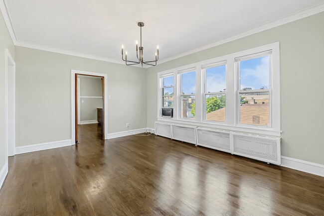 Foto del edificio - 5742 N Francisco Ave