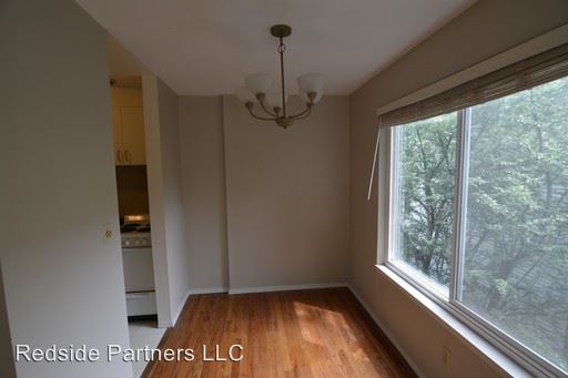 Building Photo - 1222 Taylor Ave N