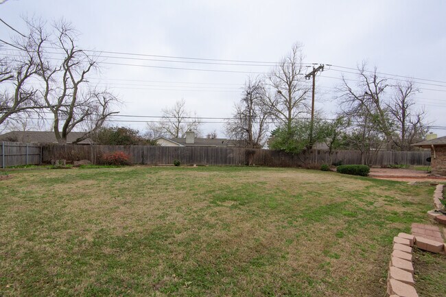 Foto del edificio - 2424 NW 113th St