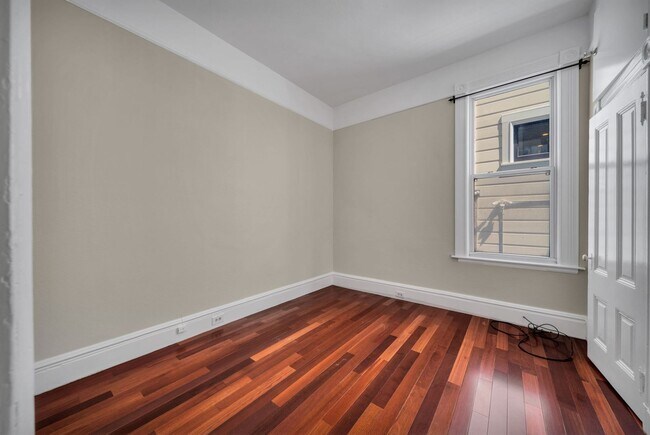 Foto del edificio - MISSION DISTRICT APARTMENT FOR RENT - $3,5...