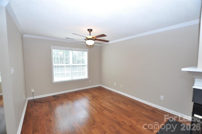 Foto del edificio - 8421 Southgate Commons Dr
