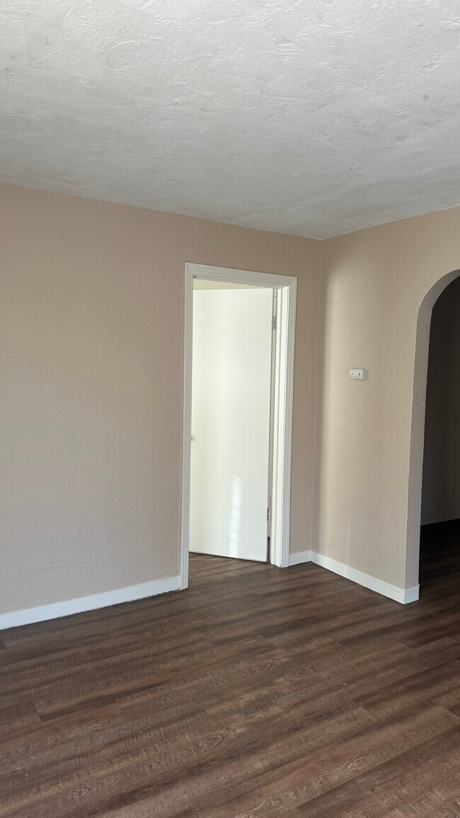 Foto del edificio - 318 W 20th St