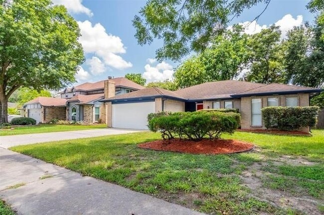 Building Photo - 12106 Essenbruk Dr