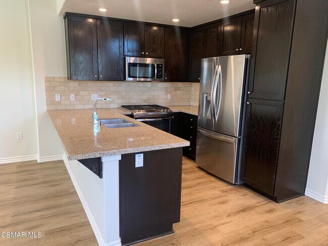 Foto del edificio - 333 Newbury Vista Ln