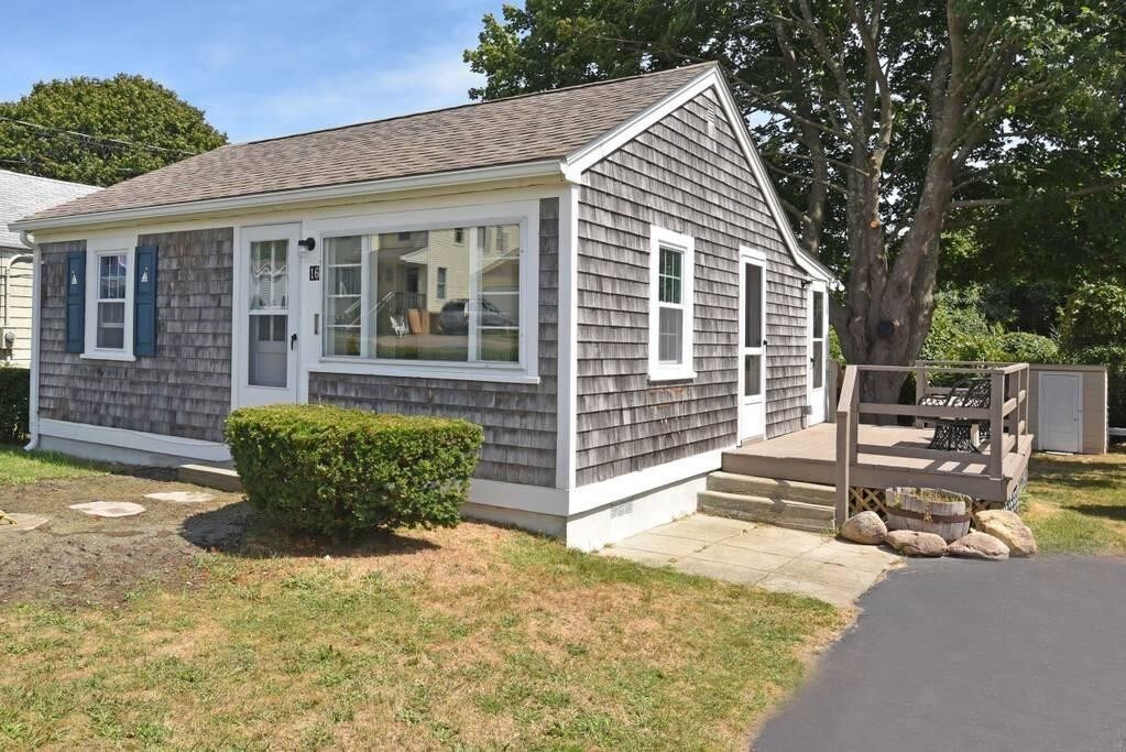 Primary Photo - 16 Frances Ave