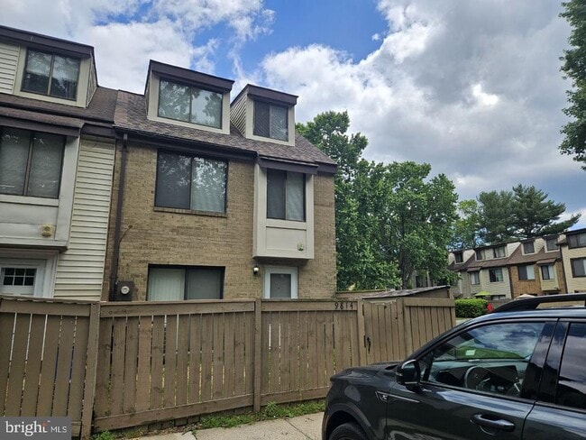 Building Photo - 9814 Brookridge Ct
