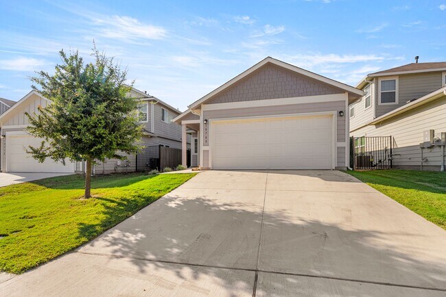 Foto del edificio - Luxurious 3 bedrooms 2.5 bathrooms home in Vistas of Austin!