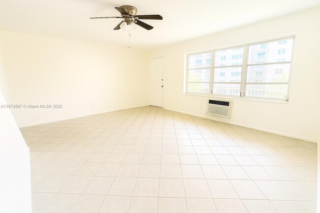 Foto del edificio - 3923 NE 166th St