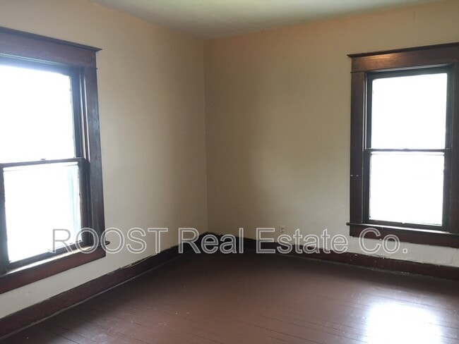 Building Photo - 135 Wilson Ave