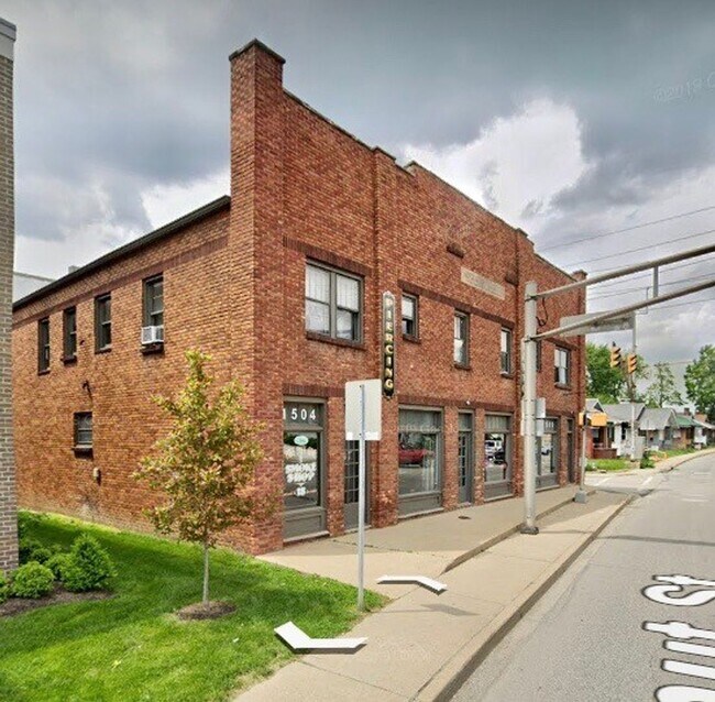 Foto del edificio - One bedroom apartment available south of downtown! Avail August 2026!