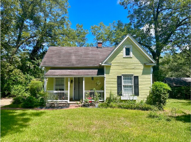 2525.5 Cabaña Napier - 2525 Napier Avenue