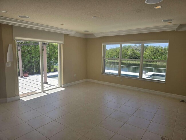 Foto del edificio - 2755 SW 165th Ave