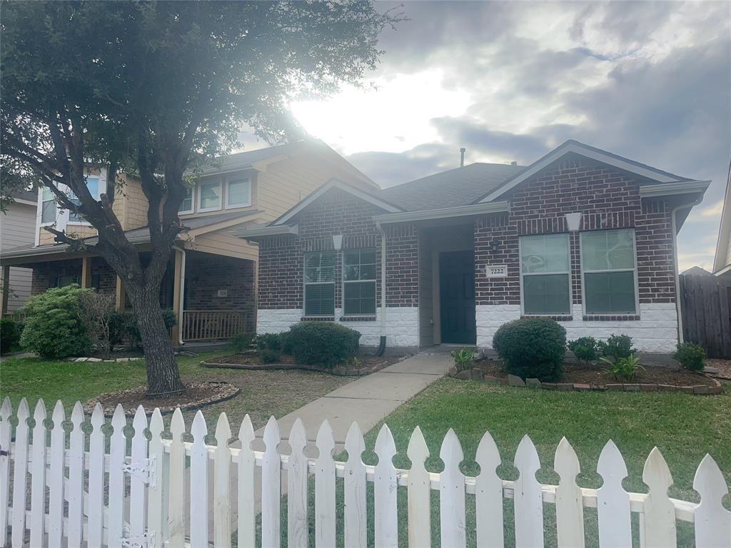 Primary Photo - 7222 Pavilion Dr