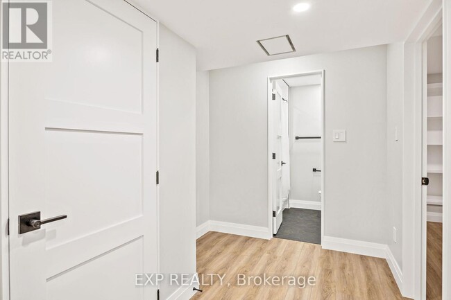 Building Photo - 19 Masters Green Crescent