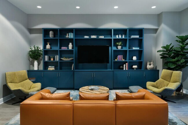 Amplio salón club con asientos tipo lounge y Wi-Fi de alta velocidad gratuito. - The Metropolitan at 40 Park