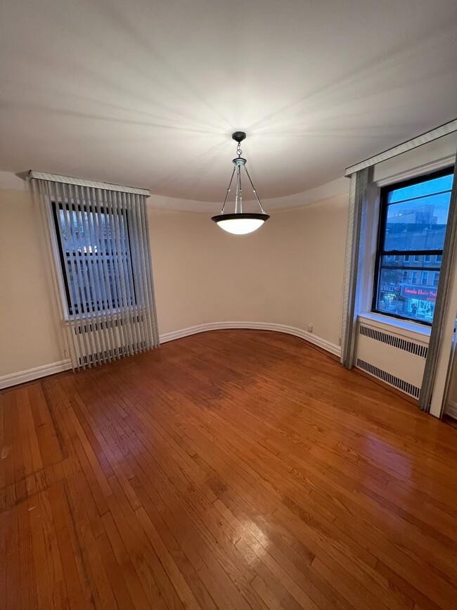 Building Photo - 1150 Brighton Beach Ave