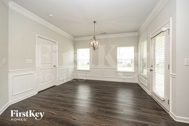 Building Photo - 3727 Pelham Wood Dr