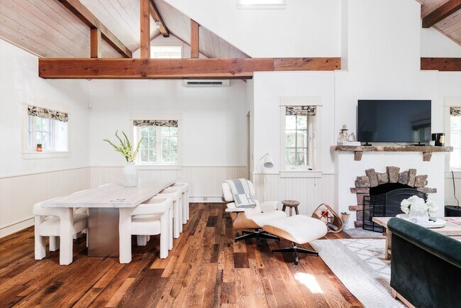 Building Photo - As good as it gets..Love your new home