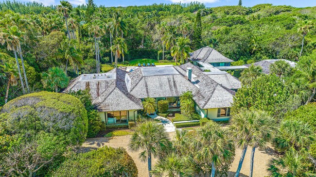 Foto del edificio - 330 S Beach Rd
