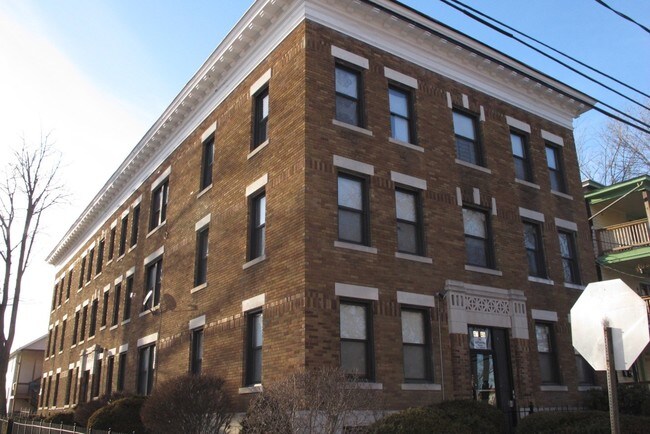 Building Photo - 47-49 Orange St