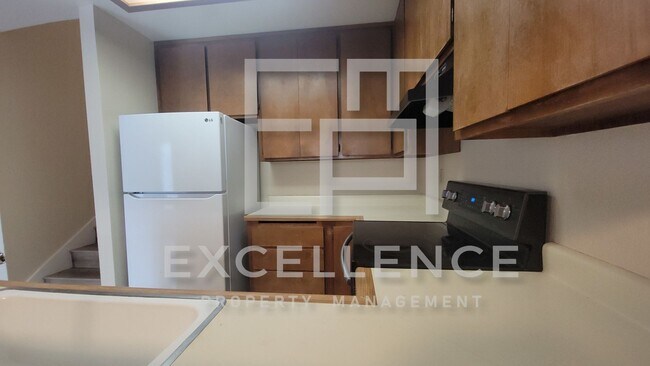 Foto del edificio - 2/2 Townhouse with 1 Car Garage, Washer an...