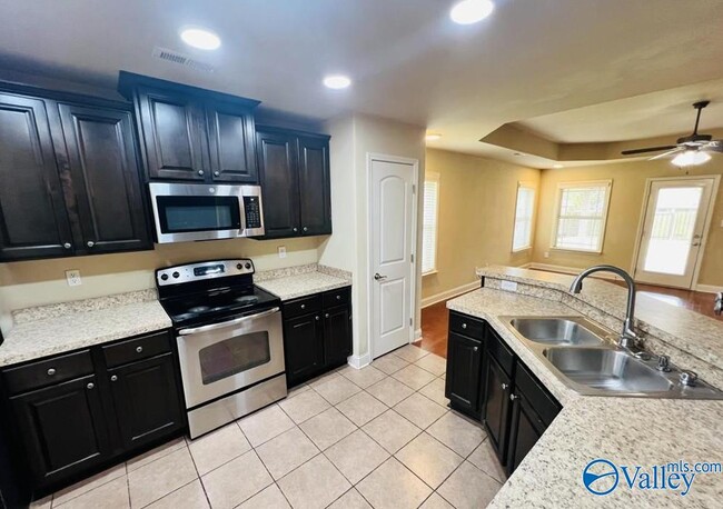 Building Photo - 111 Pembridge Ln