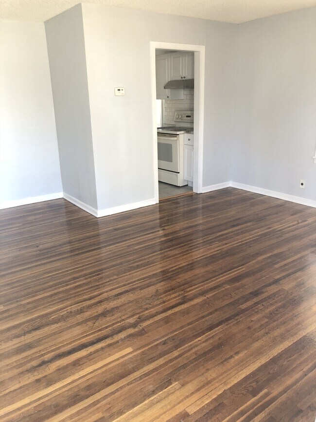 Foto del edificio - 3 bedroom 1 bath home