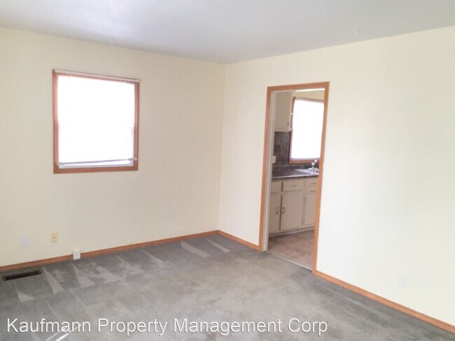 Building Photo - 2 br, 1 bath House - 5117 Buell Dr.