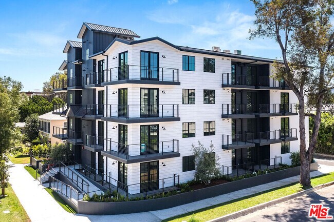 Foto del edificio - 10352 Riverside Dr