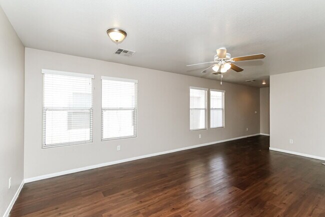 Building Photo - 9517 Golden Scots Ct