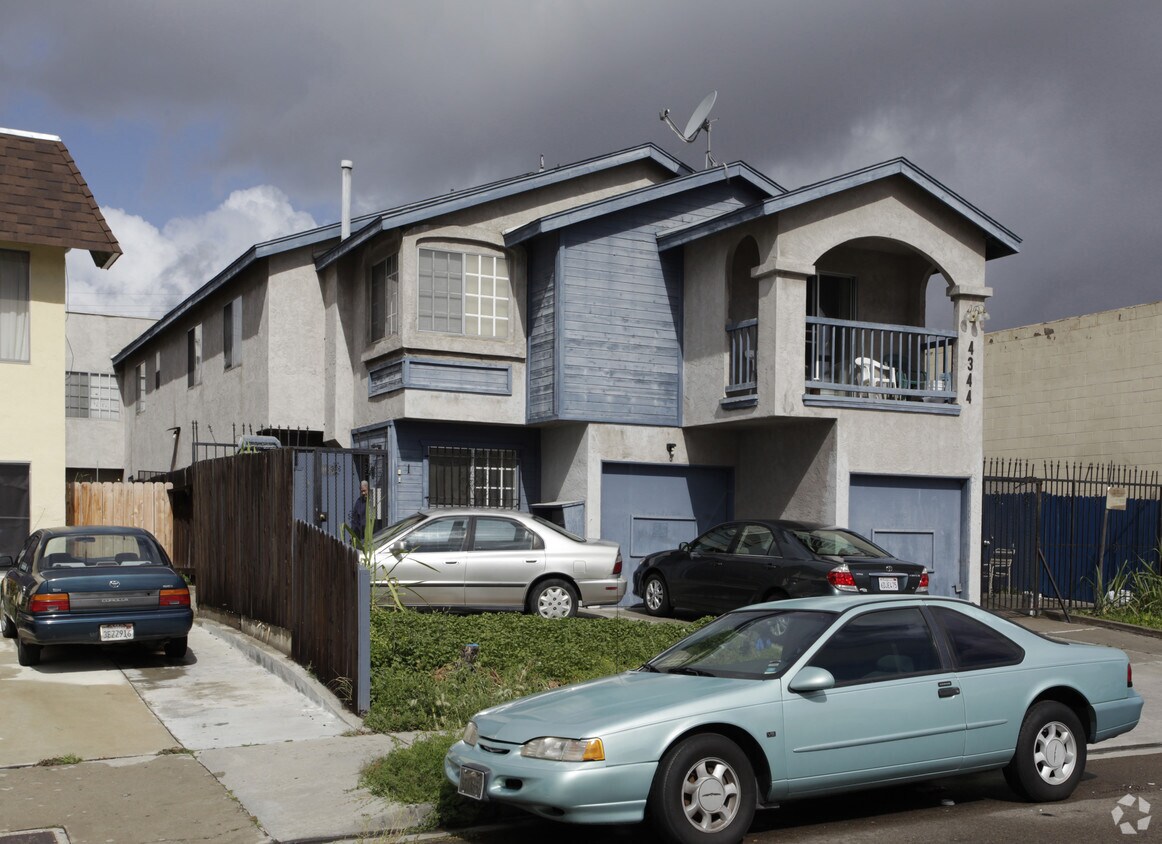 Primary Photo - 4344 Estrella Ave